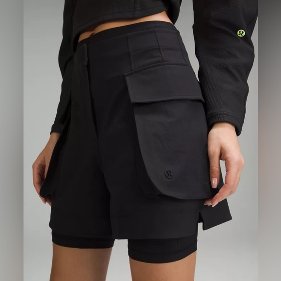 lululemon athletica Pants - Lululemon super high rise cargo short black size 8